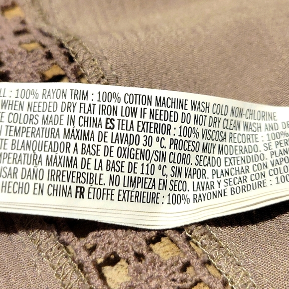 EUC  Forever 21+  Taupe Kimono with Crochet Design - Picture 5 of 5